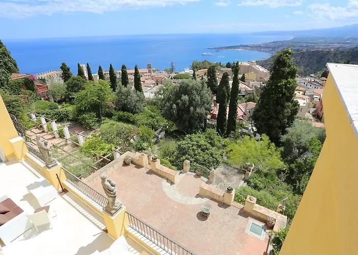 Hotel con tennis: Casa Cuseni, Residenza d'artista, Museo e Giardino storico