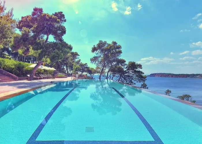 5 star hotel: Arion Resort & Spa, Astir Palace Beach Athens