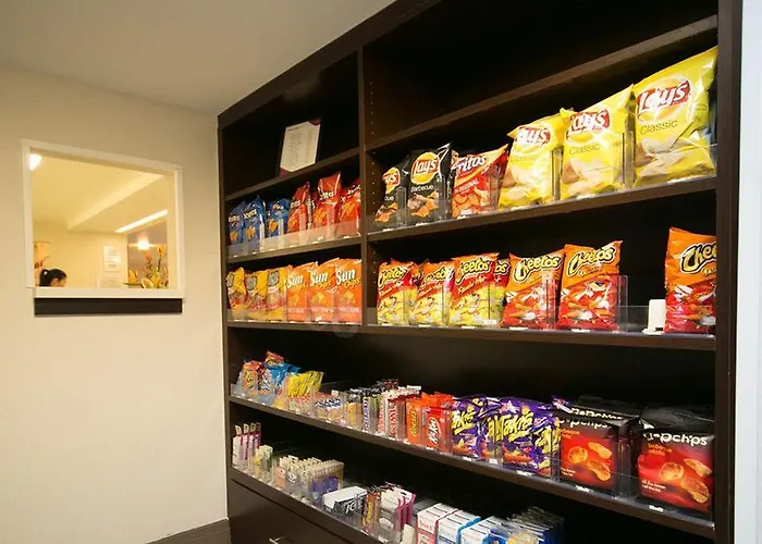 Pet Friendly hotel: Pittsburgh Plaza Hotel