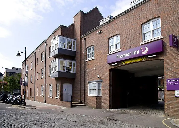 Airport Hotel: Premier Inn London Southwark
