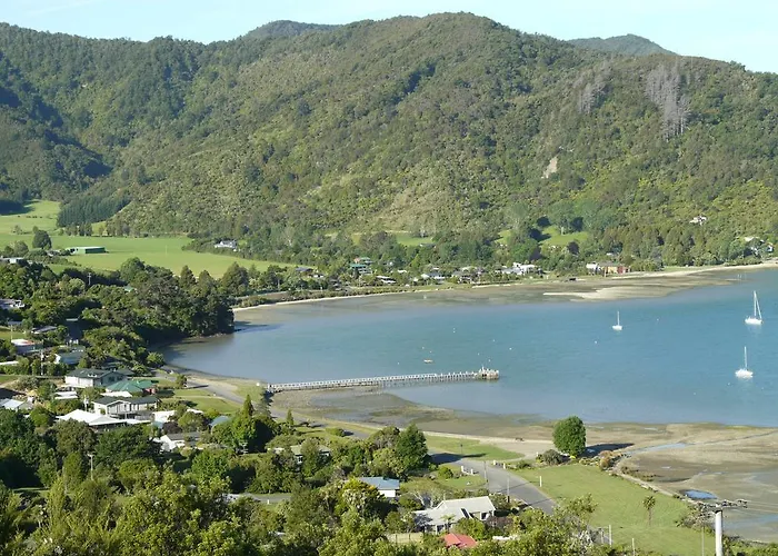 Boutique hotel only: Okiwa Bay Lodge