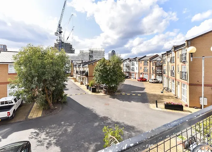 Guest house: Riverbank Stay