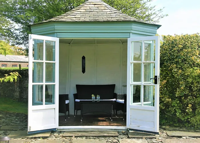 Pool Villa: Glebe House Cottages