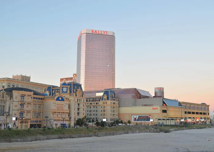 Atlantic City hotels near Atlantic City Boardwalk