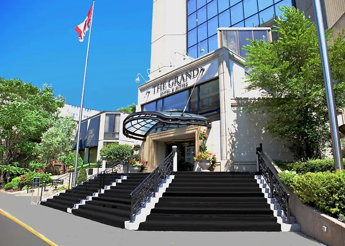 Toronto hotels near Ripley's Aquarium of Canada