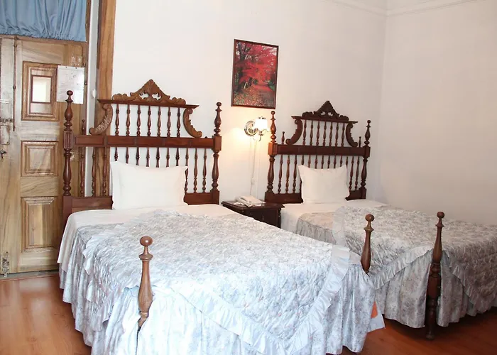 Hotel com vista: Residencial Carvalho