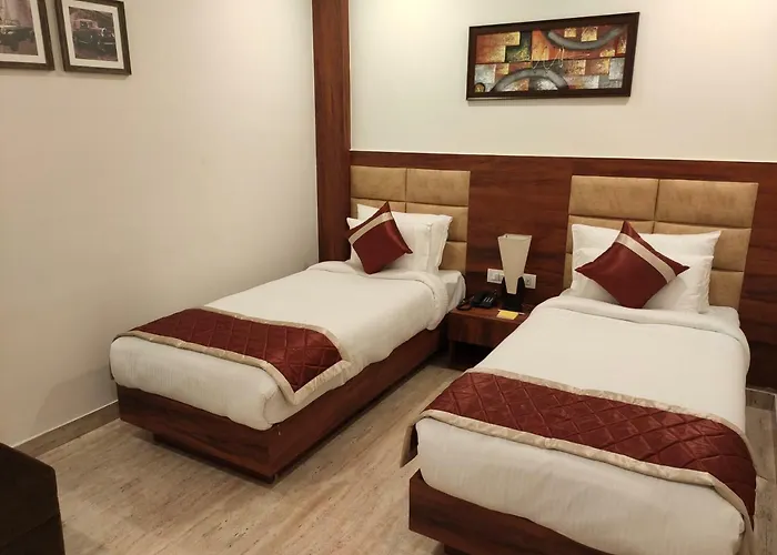 Family Hotel: Red Crown Hotel