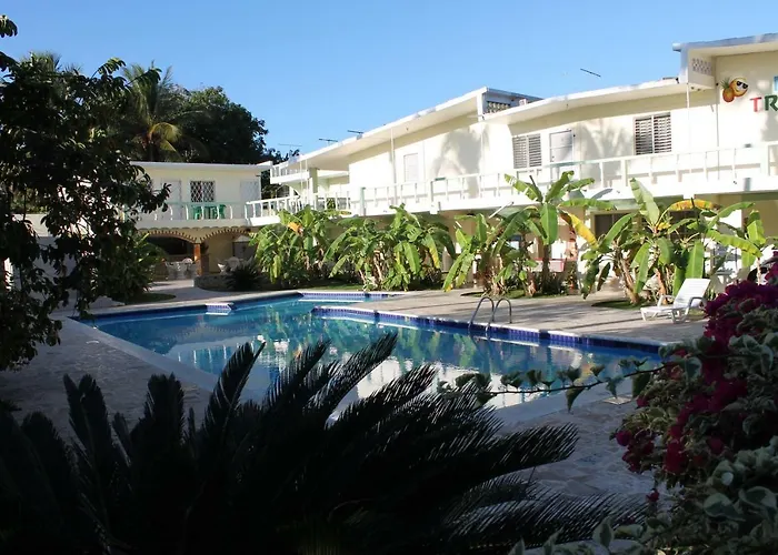 Pet Friendly hotel: Hotel Magic Tropical