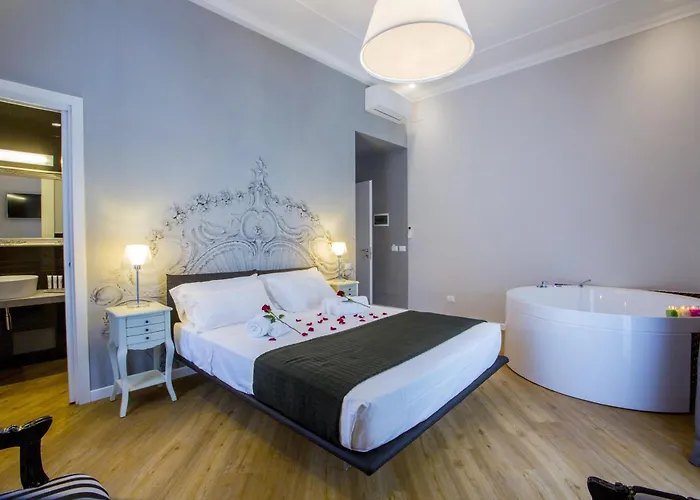 Hotel Jacuzzi: Ara Suite