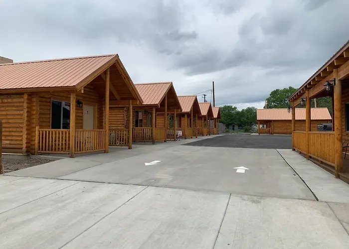 Motel: Countryside Cabins