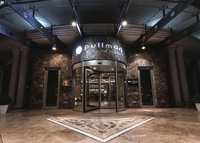Jacuzzi hotel: Pullman Baku