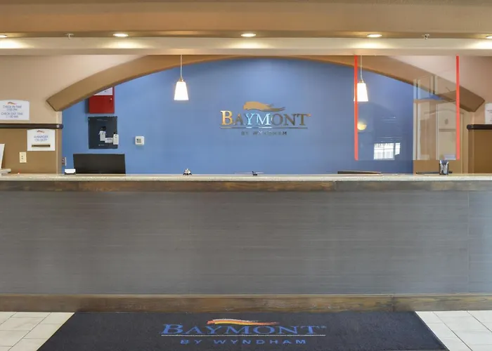 Jacuzzi hotel: Baymont By Wyndham Garden Of The Gods/Colorado Springs